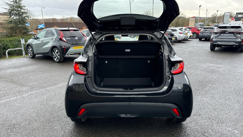 Toyota Yaris 1.5 Hybrid Icon 5dr CVT Hybrid Hatchback